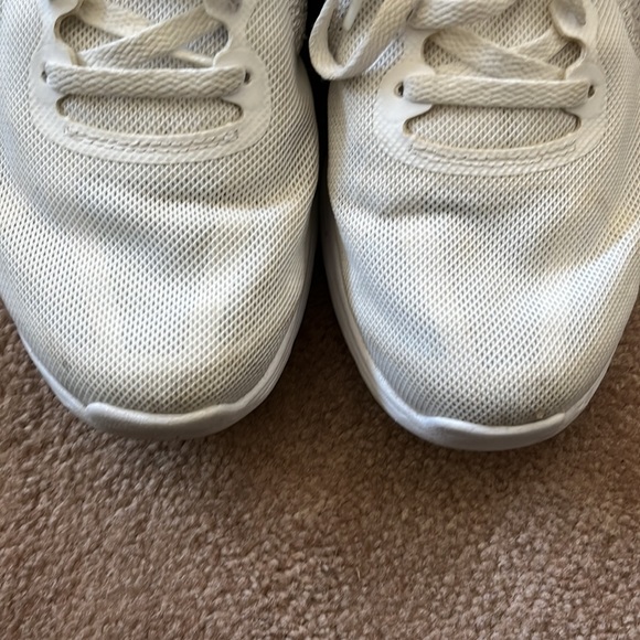 Nike Revolution 3 Gym Shoes - Picture 5 of 8